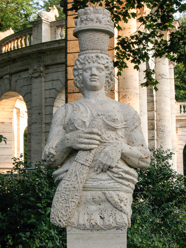 Märchenbrunnen Berlin Friedrichshain, Riesentochter